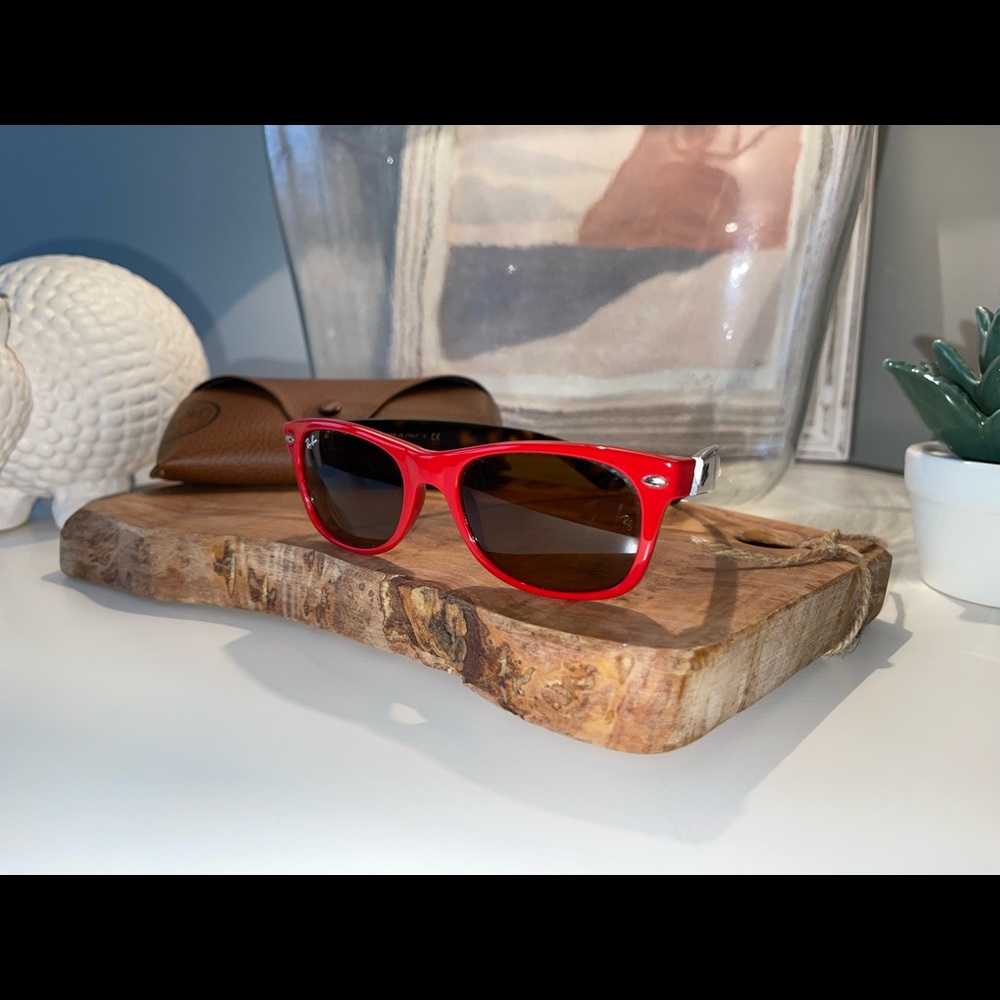 RayBan New Wayfarer style sunglasses. Red/tortoise RARE